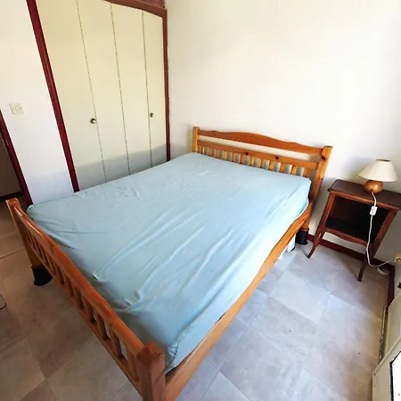 Holiday home Mitoyenne Avec Terrasse, Piscine Et Parking A Proximite De La Et Du Centre - Fr-1-607-27 *