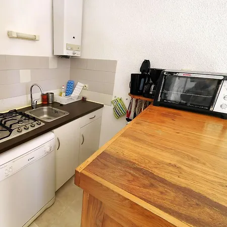 Mitoyenne Charmante Avec Piscine, 6 Pers., Parking Privatif - Fr-1-607-27 *