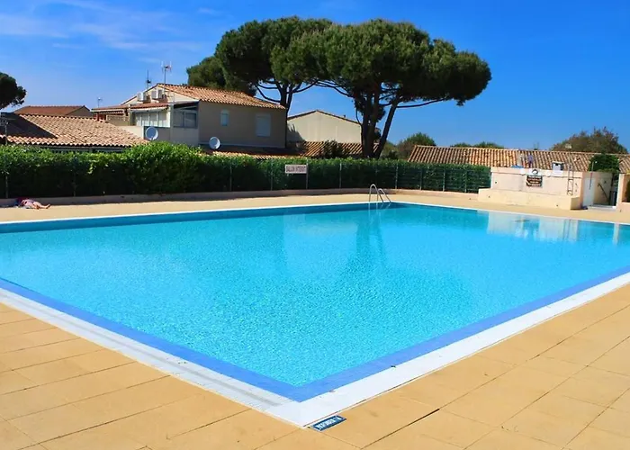 Mitoyenne Charmante Avec Piscine, 6 Pers., Parking Privatif - Fr-1-607-27