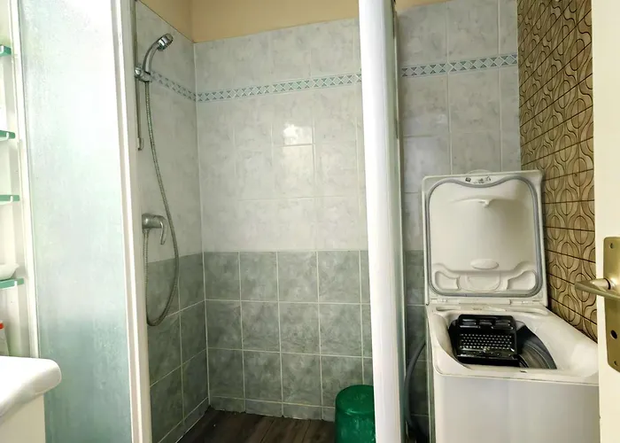 Mitoyenne Charmante Avec Piscine, 6 Pers., Parking Privatif - Fr-1-607-27 Casa de Férias *