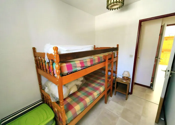 Casa de Férias Mitoyenne Charmante Avec Piscine, 6 Pers., Parking Privatif - Fr-1-607-27 *
